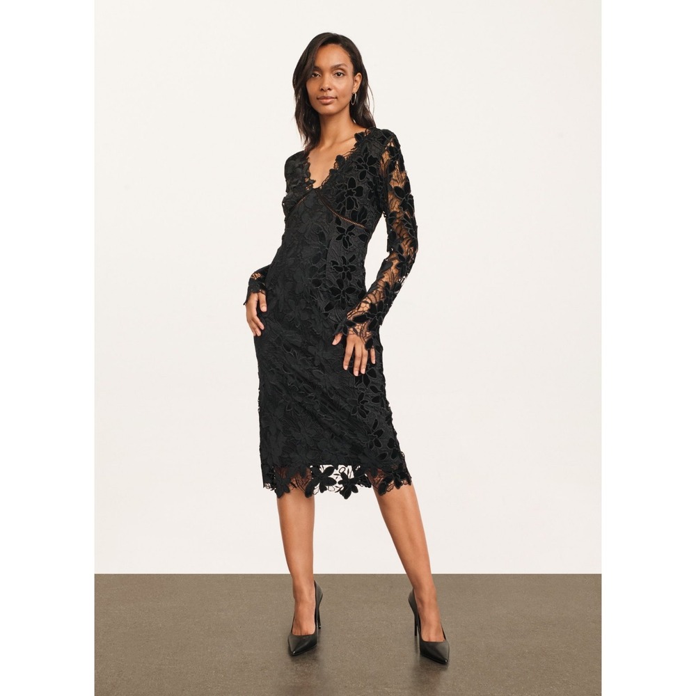 Donna Karan  Women's Scalloped Sheath Dress in‎ Black size 4 NEW $450